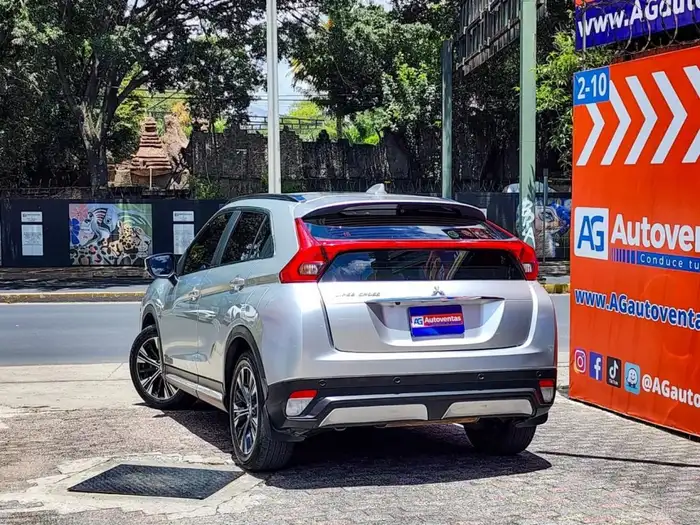 2020 Mitsubishi ECLIPSE CROSS DE AGENCIA — 6