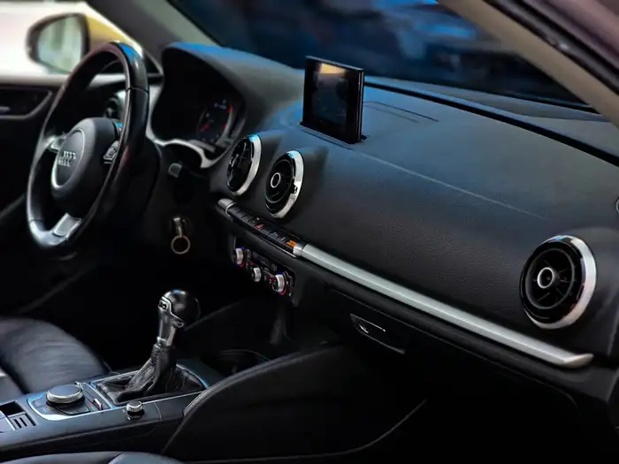 2016 Audi A3 TDI DE AGENCIA — 9
