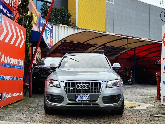 2012 Audi Q5 DE AGENCIA QUATTRO — 2