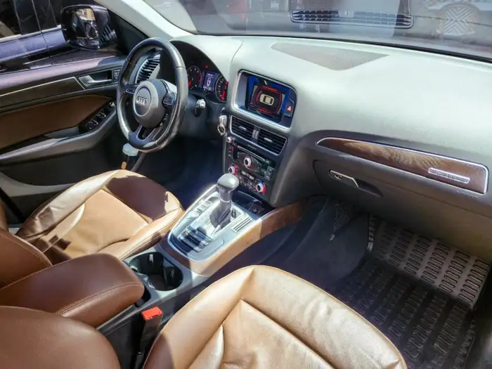 2015 Audi Q5 QUATTRO M.2015 DE AGENCIA — 9
