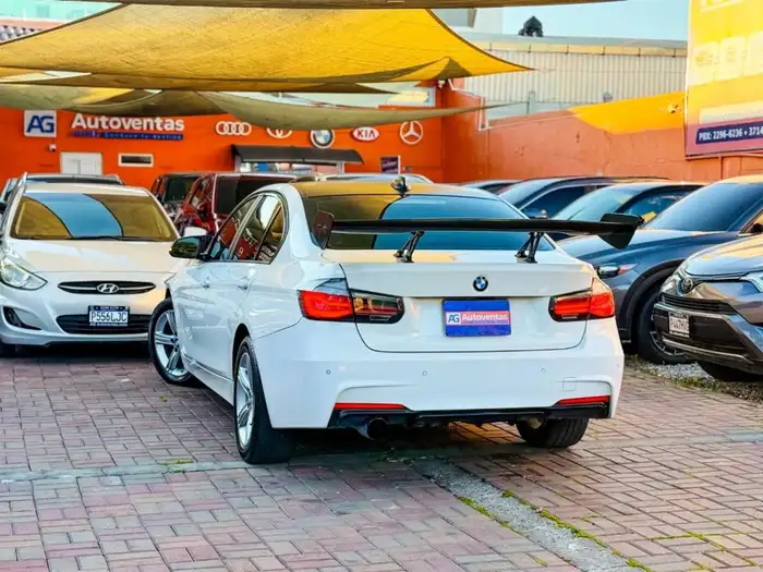 2015 BMW 320i XDRIVE — 4