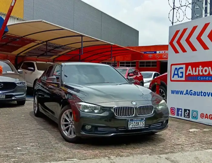 2016 BMW 320i XDRIVE — 3
