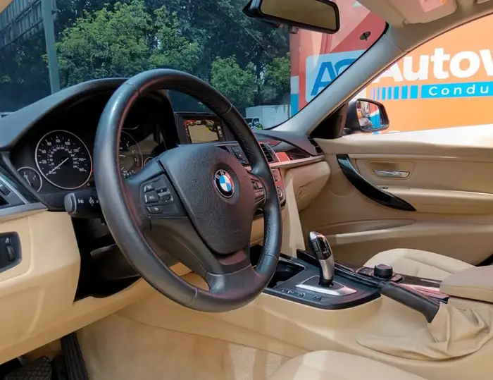 2016 BMW 320i XDRIVE — 7