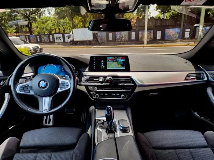 2018 BMW 520D DE AGENCIA — 8