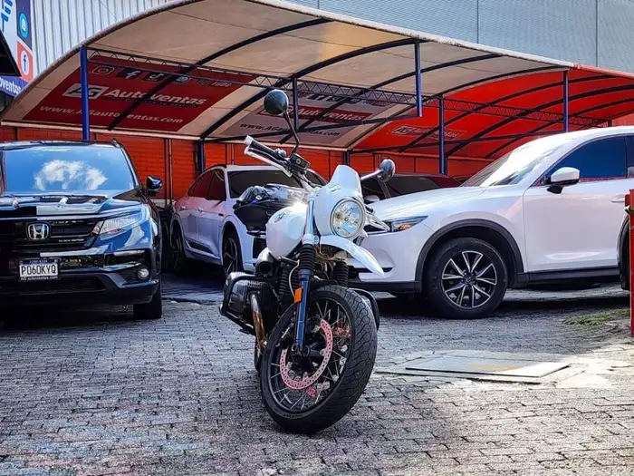 2018 BMW R NINE T URBAN GS — 2