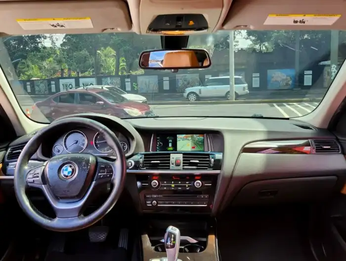 2017 BMW X3 SDRIVE 28i — 8