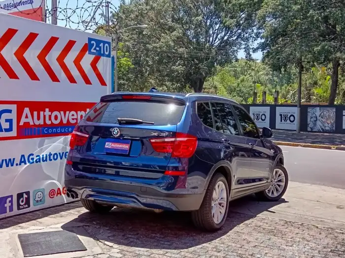 2017 BMW X3 XDRIVE 28i — 4