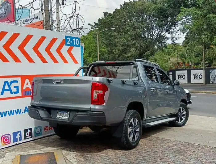 2022 Changan HUNTER MECÁNICO 4X4 DE AGENCIA — 4