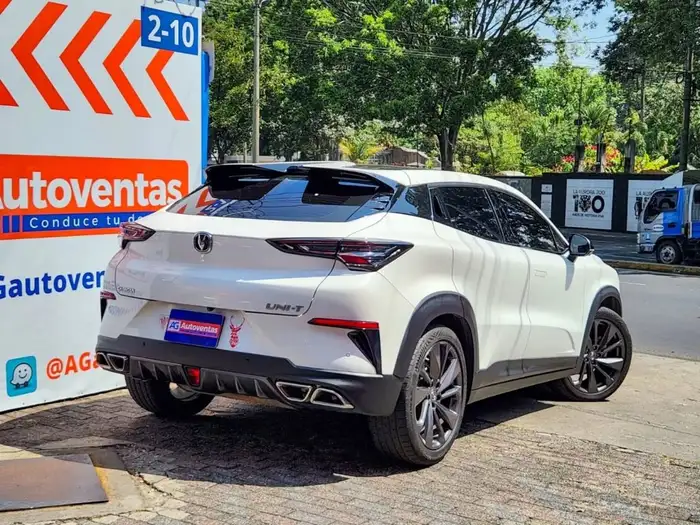 2023 Changan UNI-T DE AGENCIA — 4