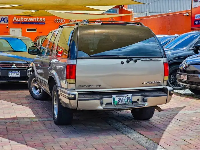 1998 Chevrolet BLAZER LT DE AGENCIA — 4