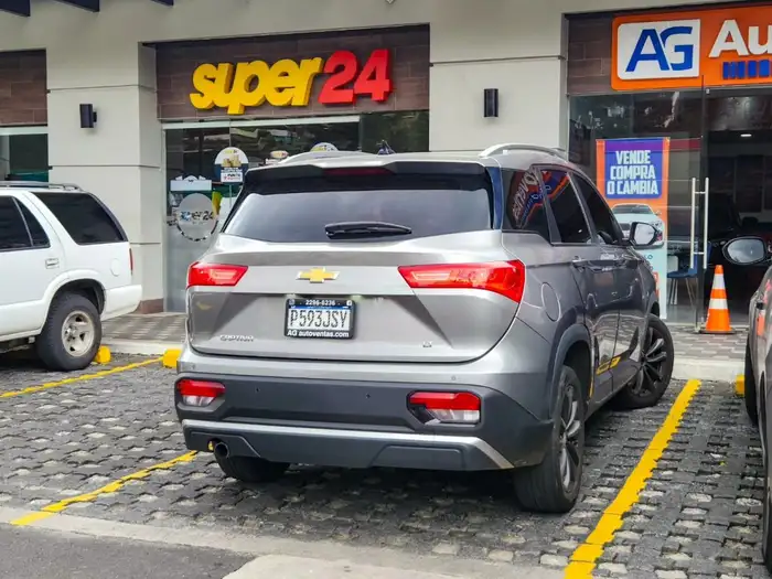 2022 Chevrolet CAPTIVA LT DE AGENCIA — 6