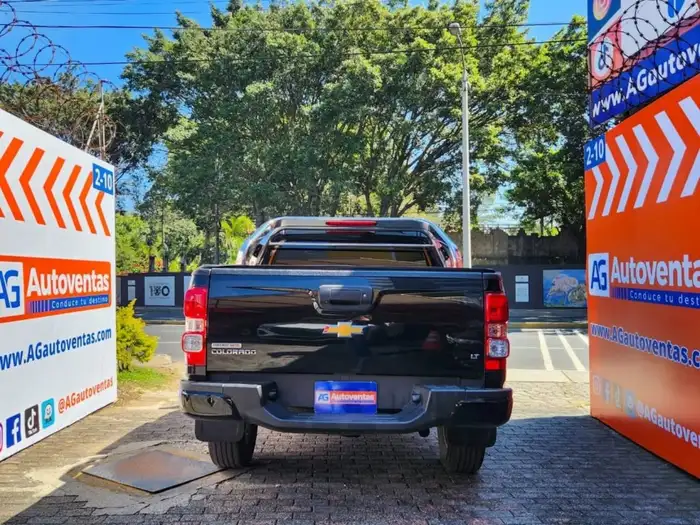 2023 Chevrolet COLORADO LT DE AGENCIA — 5
