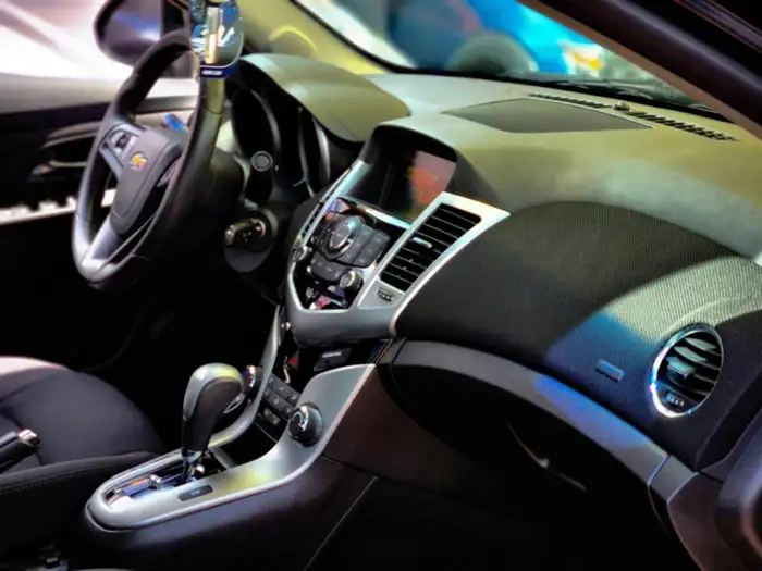 2016 Chevrolet CRUZE LIMITED LT — 9