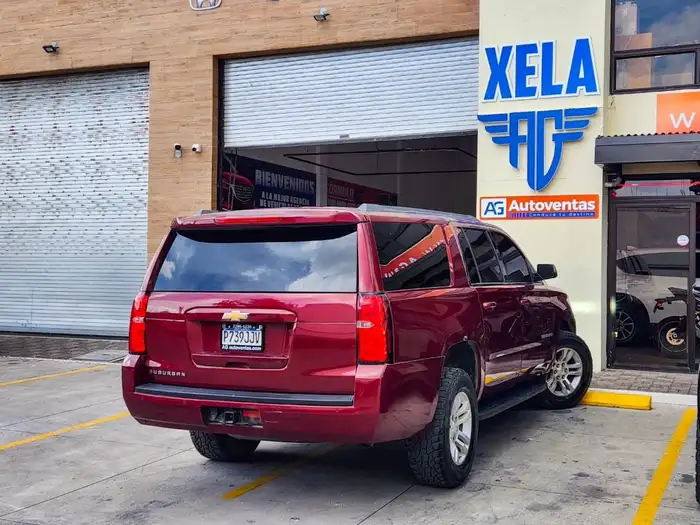 2017 Chevrolet SUBURBAN LS 2WD — 6