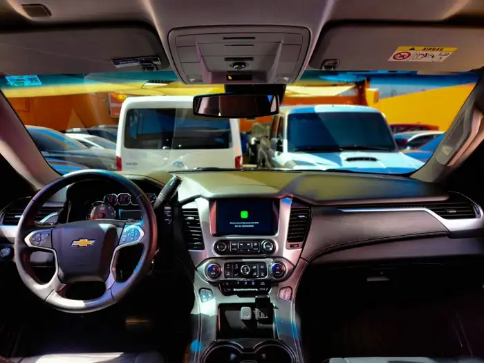 2018 Chevrolet SUBURBAN LT DE AGENCIA — 8