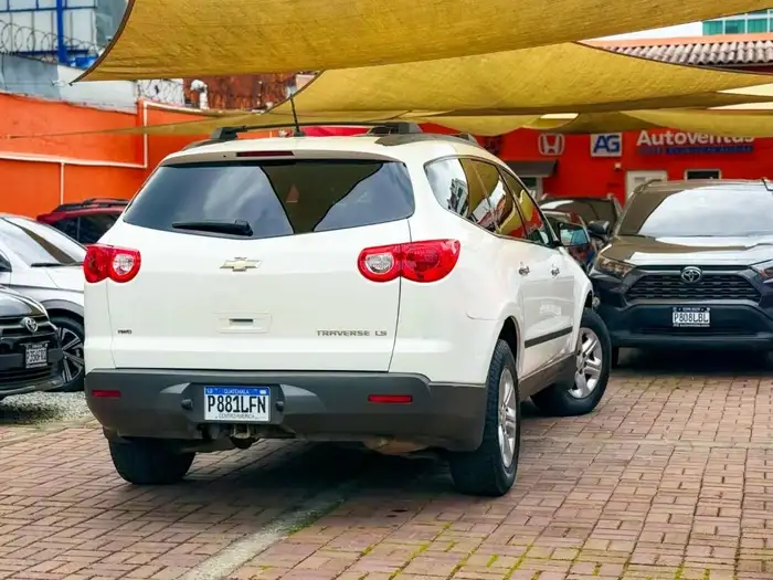 2012 Chevrolet TRAVERSE LS AWD — 6