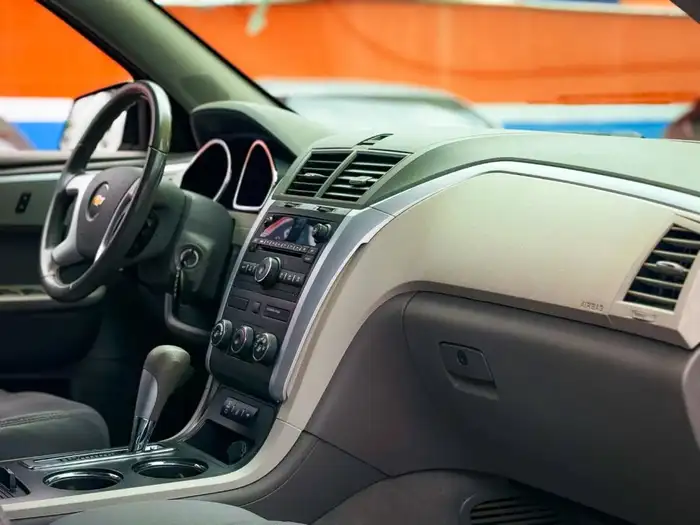 2012 Chevrolet TRAVERSE LS AWD — 9