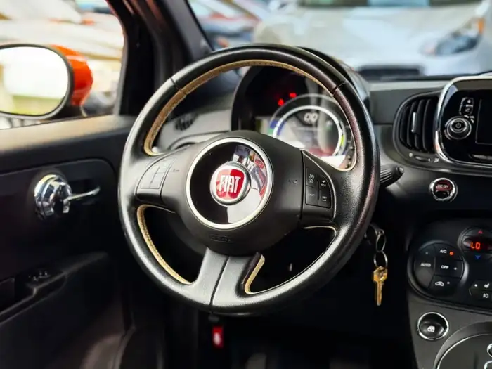 2017 Fiat 500 ELÉCTRICO — 10