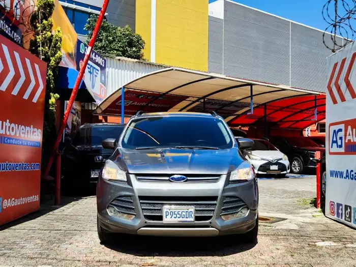 2014 Ford ESCAPE SE 4X2 — 2