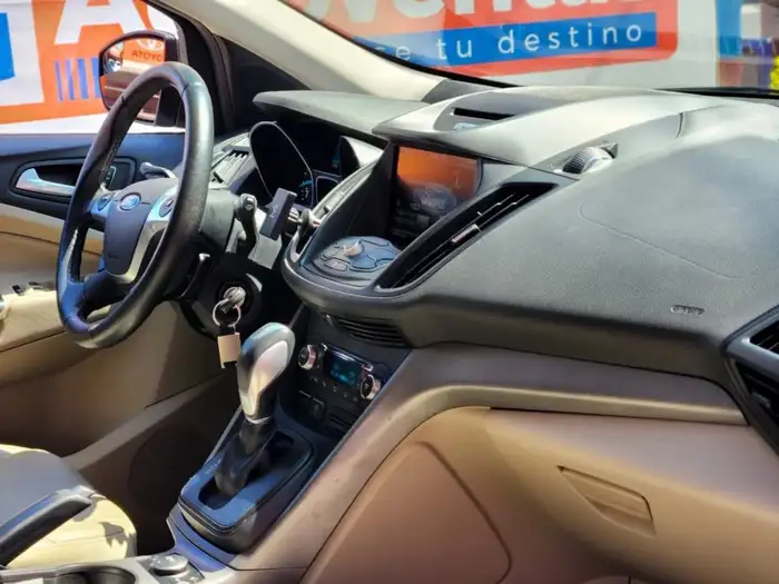 2014 Ford ESCAPE SE 4X2 — 9