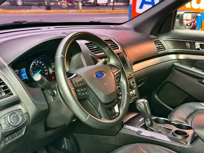 2018 Ford EXPLORER XLT DE AGENCIA — 7