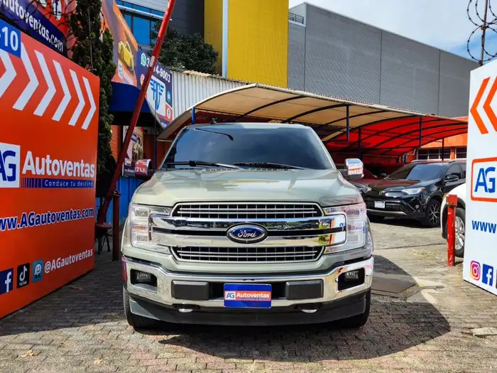 2019 Ford F-150 S/CREW LARIAT 4WD — 2