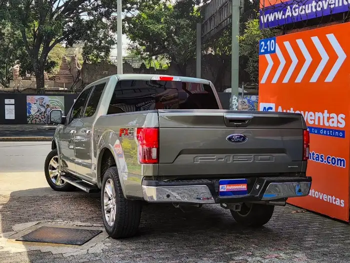 2019 Ford F-150 S/CREW LARIAT 4WD — 6