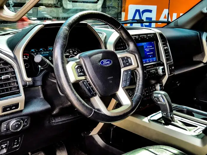 2019 Ford F-150 S/CREW LARIAT 4WD — 7