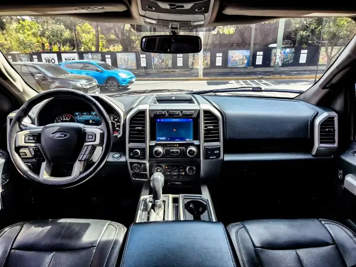 2019 Ford F-150 S/CREW LARIAT 4WD — 8
