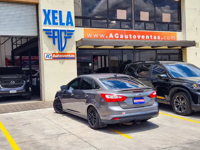 2014 Ford FOCUS TITANIUM — 6