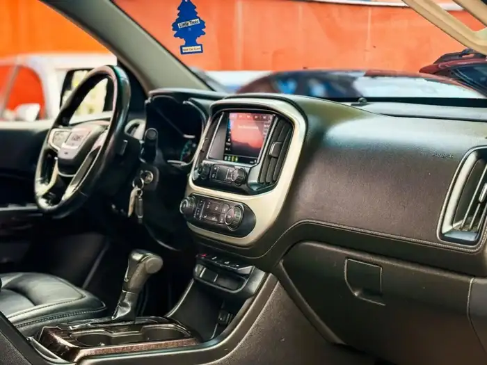 2019 GMC CANYON CREW CAB SLE 4X4 — 9