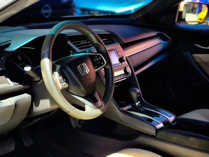 2019 Honda CIVIC COUPE LX — 6