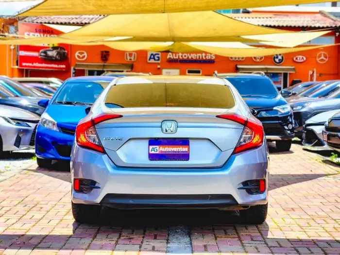 2018 Honda CIVIC LX — 5