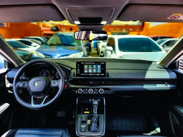 2023 Honda CRV 1.5T EX DE AGENCIA COMO NUEVA — 8