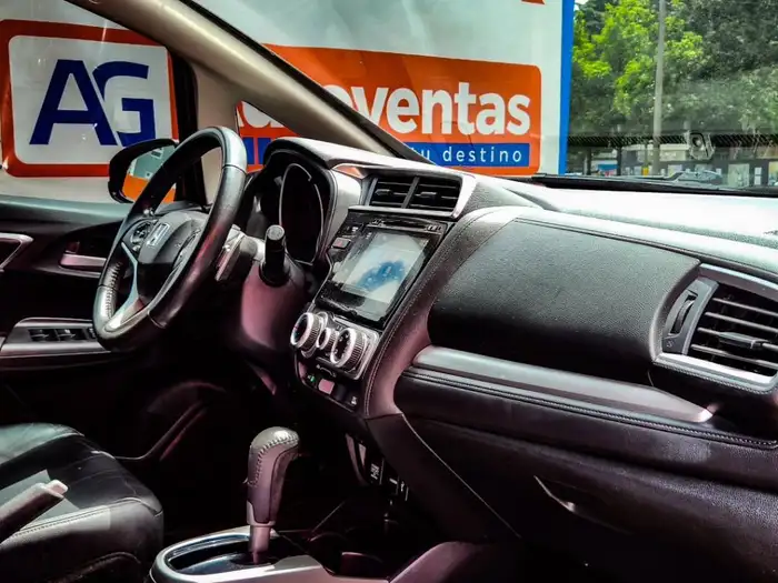 2015 Honda FIT EX — 9