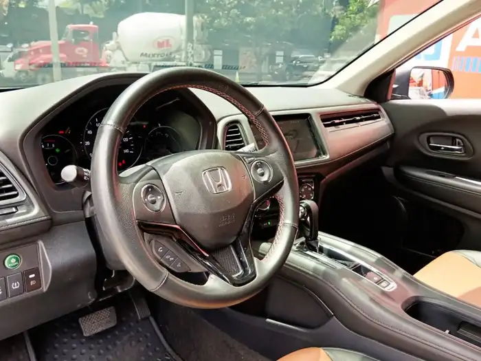 2021 Honda HR-V LX 2WD — 7