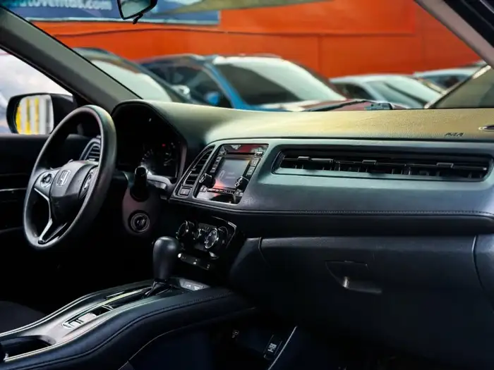 2020 Honda HRV LX AWD — 9