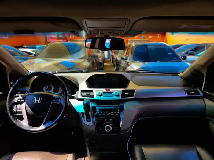 2012 Honda ODYSSEY EXL 5DR AWD DE AGENCIA — 8