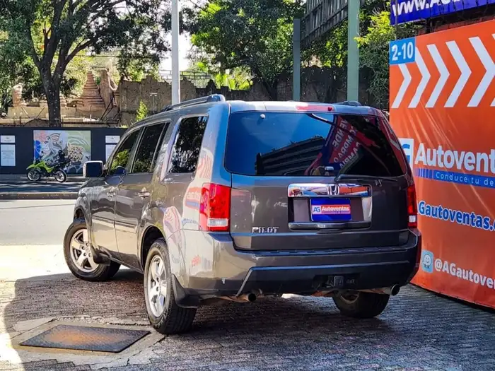 2011 Honda PILOT EX-L 4X2 — 6