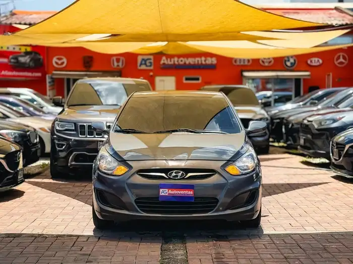 2012 Hyundai ACCENT GLS MECÁNICO DE AGENCIA — 11