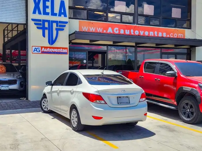 2016 Hyundai ACCENT SE — 6