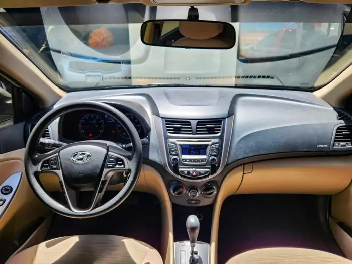 2016 Hyundai ACCENT SE — 7