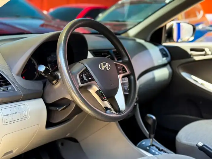 2016 Hyundai ACCENT SE — 7