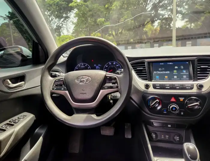 2020 Hyundai ACCENT SE — 10