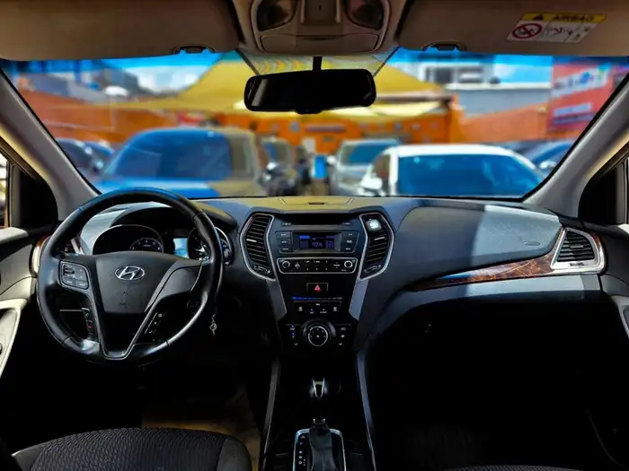 2016 Hyundai SANTA FE DE AGENCIA — 8