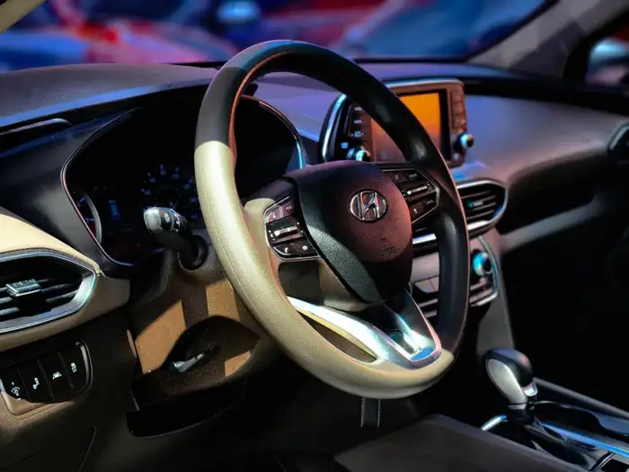 2019 Hyundai SANTA FE S 2WD — 7
