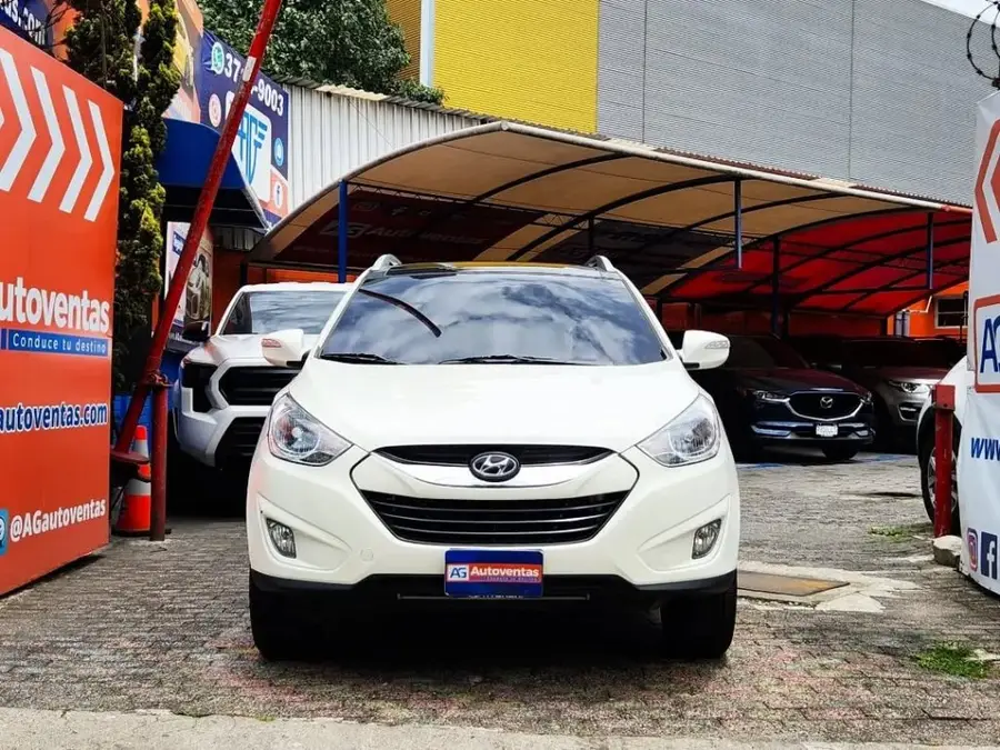 2012 Hyundai TUCSON 4WD DE AGENCIA — 2