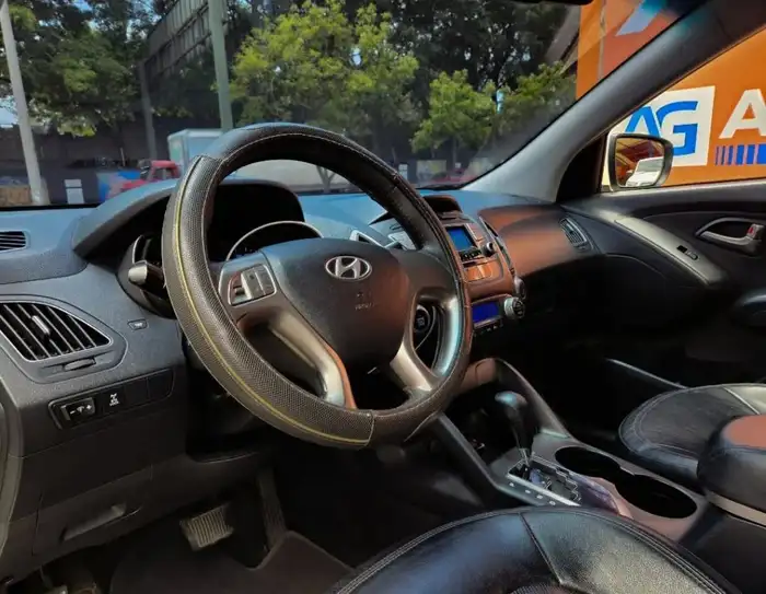 2012 Hyundai TUCSON 4WD DE AGENCIA — 7