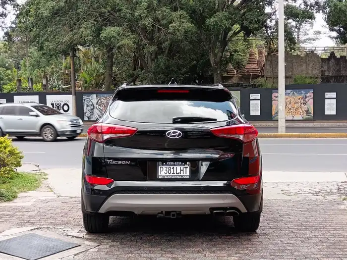 2018 Hyundai TUCSON 4x2 — 5