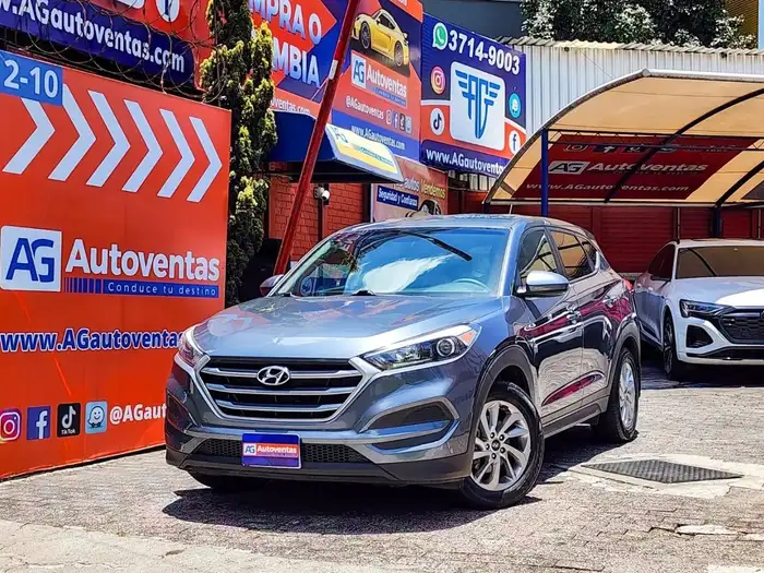 2018 Hyundai TUCSON AWD — 11